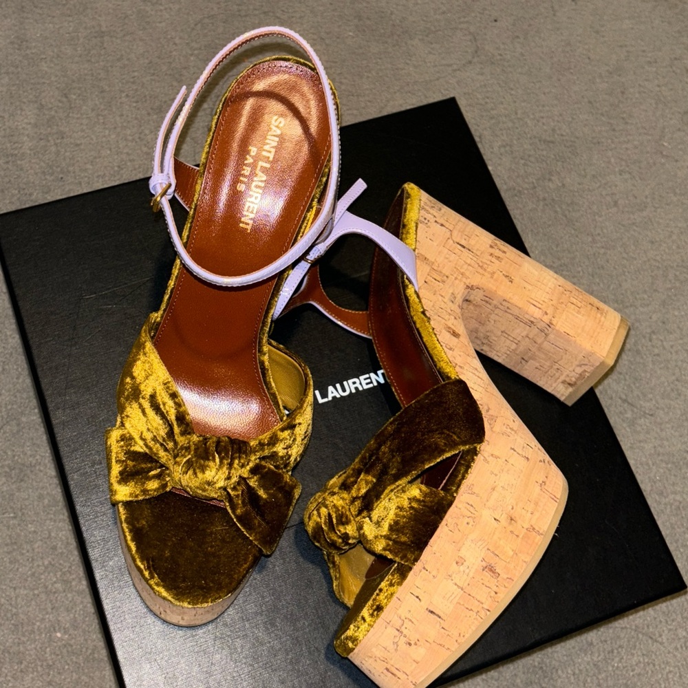 YSL Bianca heels brand new